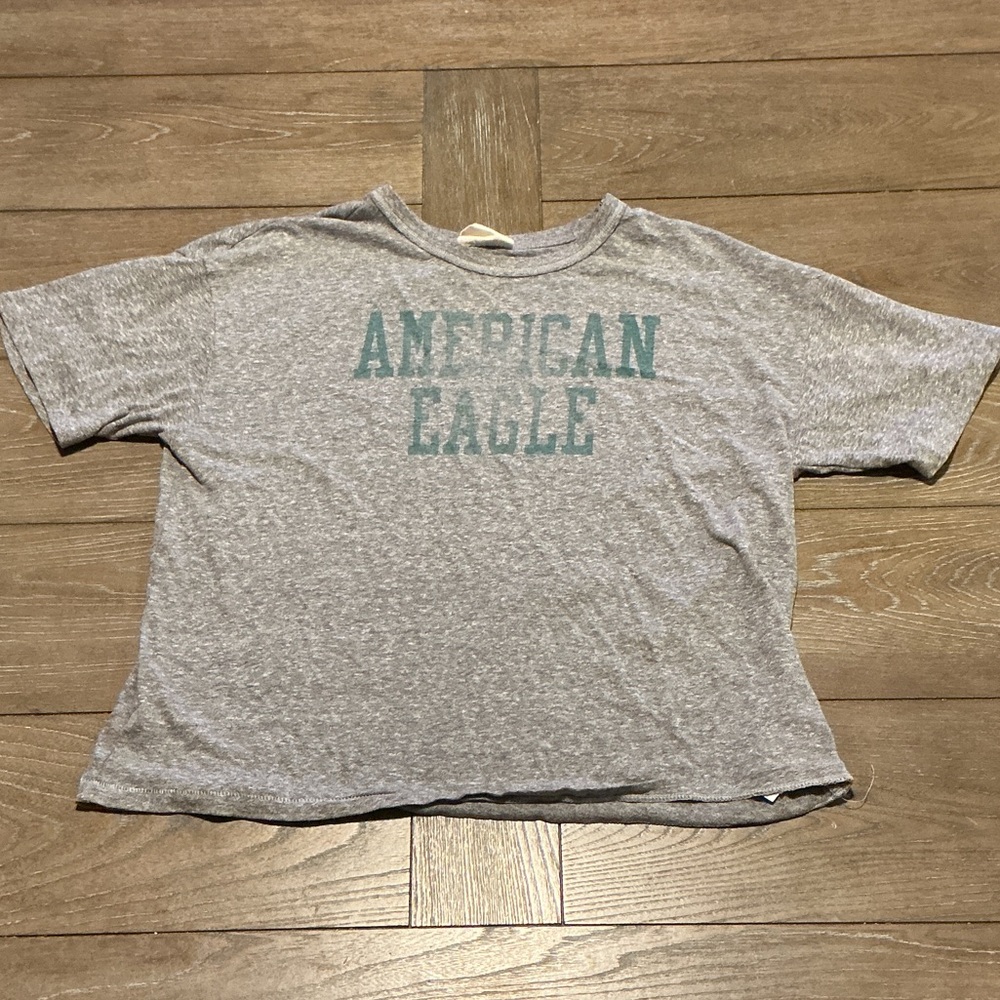 American Eagle Outfitters Gray women’s T-Shirt sz S